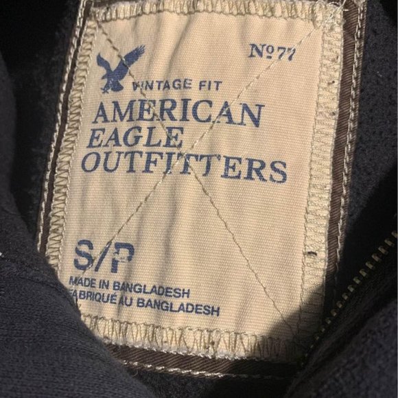 American Eagle 1/4 Zip - Picture 2 of 3